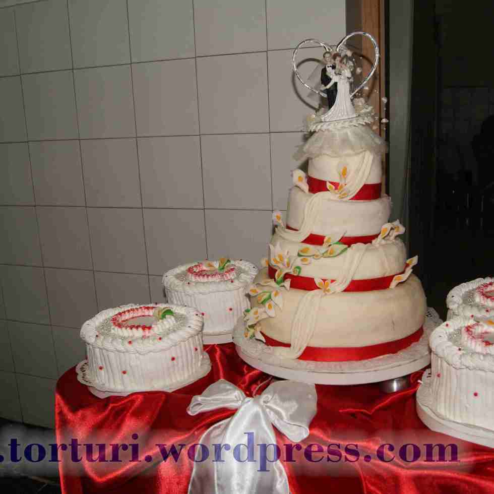 tort nunta martipan etaje